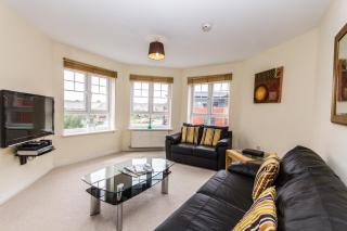 Sawadee Apartments - Warwick - 9