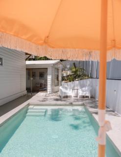 Blackbutt House - Luxe Retreat With Pool and Sauna - 8