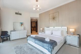 Prime Location 2BR in Downtown Dubai, Fountain View - Allsopp&Allsopp - 3