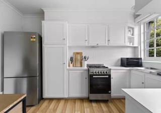 Charming 2 bed in the Heart of Camberwell - Melbourne - 0