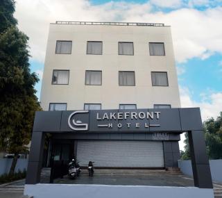 Lakefront Hotel by Brijwasi - 3