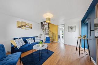 2 Bedroom Modern house - Rainham - 0