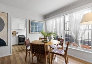 Charming 2 bed in the Heart of Camberwell - Melbourne - 7