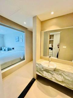 Costal Calm Suites - Gold Coast Building, Beach-Mall & Everything - Nha Trang - 4