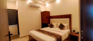 Hotel Varuna Grand - 8