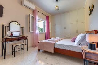 J and P Nature's Escape - 1