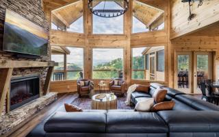 Red Hawk Retreat - 4