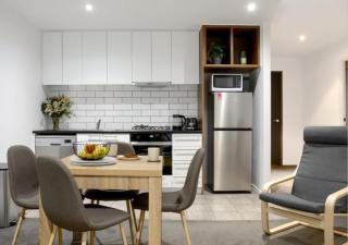 St Kilda Rd Gem, Prime Spot - 8