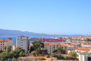 Spacieux Appartement Vue Mer et Montagne en dernier étage avec Terrasse - Parking et Wifi - Ajaccio - 3