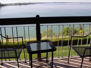 Best Western Plus Lake Front Hotel - 5