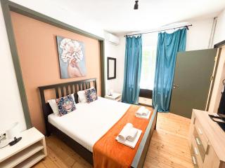 2BDR Flat in Centre Sofia (NDK) - 1