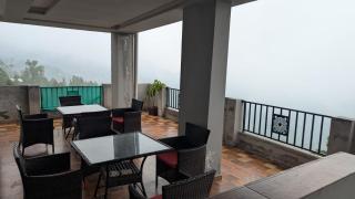 Hills View Hotel - 3
