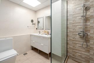 4 Bedroom Sea View Apartment in Jumeirah Beach Residence - 8