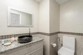 4 Bedroom Sea View Apartment in Jumeirah Beach Residence - 5