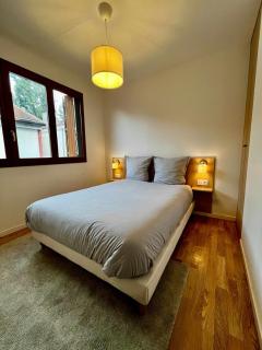 Large quiet apartment with balcony - 4