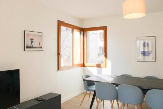 Large quiet apartment with balcony - 7