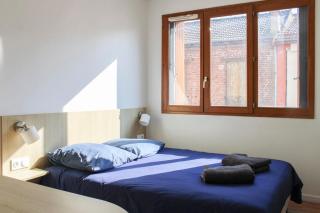 Large quiet apartment with balcony - 2