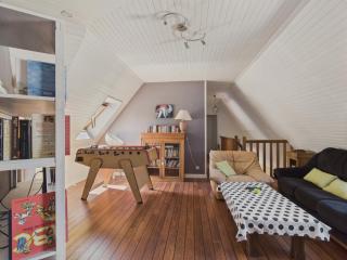 Grand jardin et terrasse - 6 adultes, 2 enfants - 1