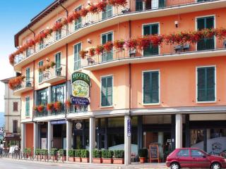 Apartment in the Residence dei Fiori, Baveno - Baveno - 2