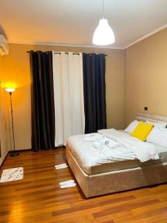Prestige Hotel - Gjirokastër - 9