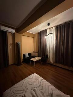 Prestige Hotel - Gjirokastër - 4