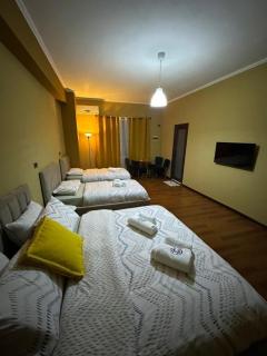 Prestige Hotel - Gjirokastër - 6