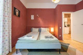 Calm& homey 1 BDRM flat at Sofia's Old city centre - Sofia - 2