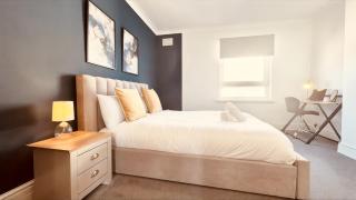 Homely Monthly Stay in Chesterfield for Families and Contractors with Good Transport Links - Chesterfield - 3
