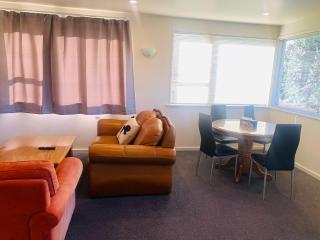 Top spot - Spacious 2BR Stay - 8