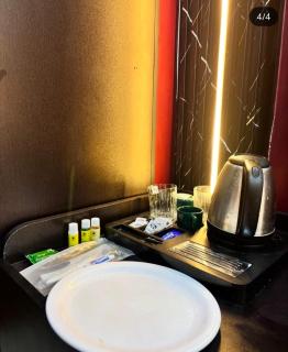 Red Velvet Stay - Lucknow - 0