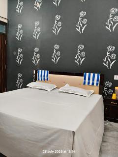 SRV Home Stay - Ayodhya - 4