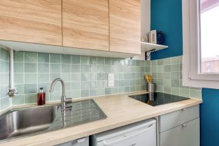 Studio meublé Métro 12 - 6