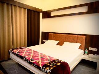 Madhuban Hotel & Resort - 4