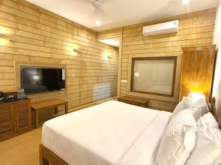 Hotel Golden Haveli - Jaisalmer - 7