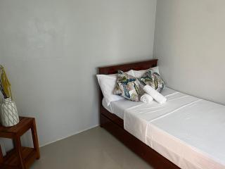Summers Lounge - Puerto Princesa - 0