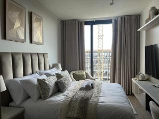 Khenjadji At One Rosebank - Johannesburg - 3