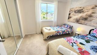 Modern spacious 5-bedroom home in Northern Beaches - 3