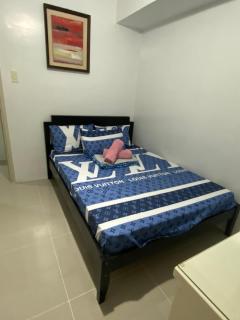 2BR Sea Residences by JH & LD's Condotel - Manila - 3