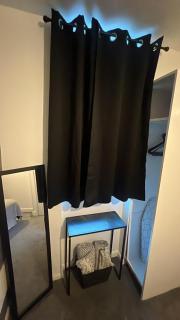 Small 1 Bed Apartment - Free Parking!!! - - 7