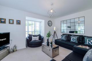 Perfect Riverside Home by 53 Degrees Property in Manchester with Garden & FREE Parking - Manchester - 6