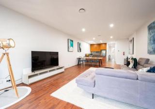 Butlers Place - Melbourne - 8