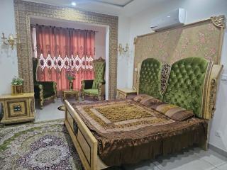 Luxury Hotel Near Islamabad Airport- BBQ, Pool, Waterfall, Gazebose - 8