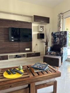 Spacious 2 bhk with workspace & kitchen - TPP Homes - 3