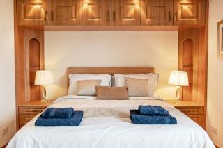 Spacious 4BD Home with Stunning Oban Views - 6