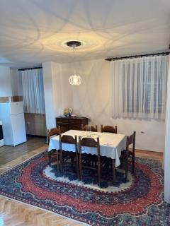 Royal Corner Apartments - 8