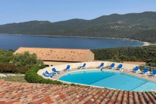 New T2 6 pers vue mer terrasse dans une résidence avec piscine - 7