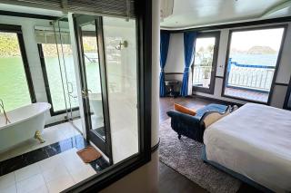 Verdure Lotus Luxury Cruise on Lan Ha Bay - 7