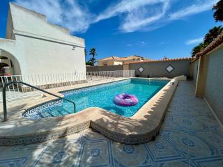 Villa with Pool, Chill-Out & BBQ - 9