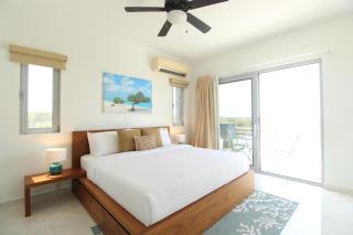Ocean View Mansion 8 min to Palm Beach - 9