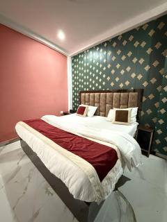 Hotel Ayodhya International - 5